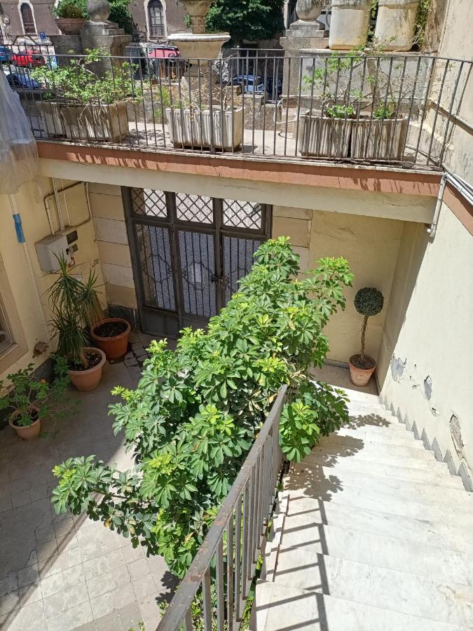 Residenza La Vecchia Cattedrale Катания Екстериор снимка